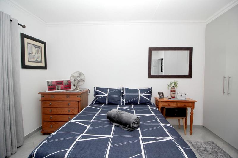2 Bedroom Property for Sale in Reebok Western Cape